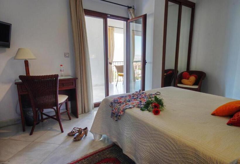 Superior Room with Terrace, Mirador Arabeluj