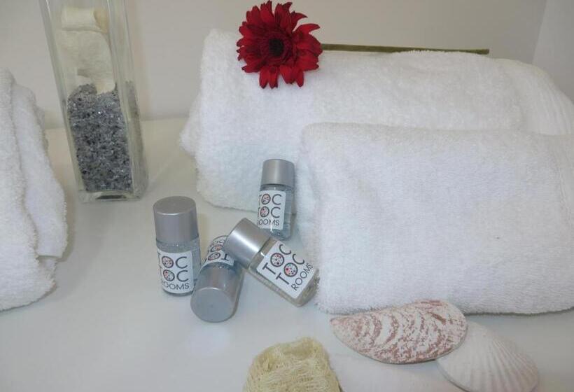 اتاق استاندارد چهار تخته, Toctoc Rooms
