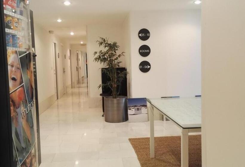 اتاق استاندارد چهار تخته, Toctoc Rooms
