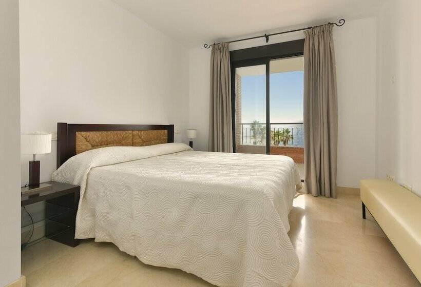 2 Schlafzimmer Comfort Apartment, Olée Nerja Holiday Rentals By Fuerte Group