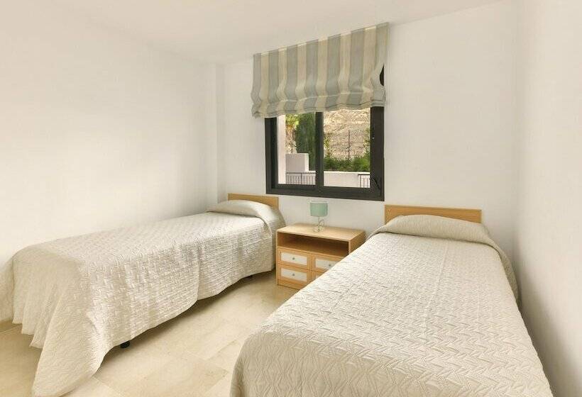 2 Schlafzimmer Comfort Apartment, Olée Nerja Holiday Rentals By Fuerte Group