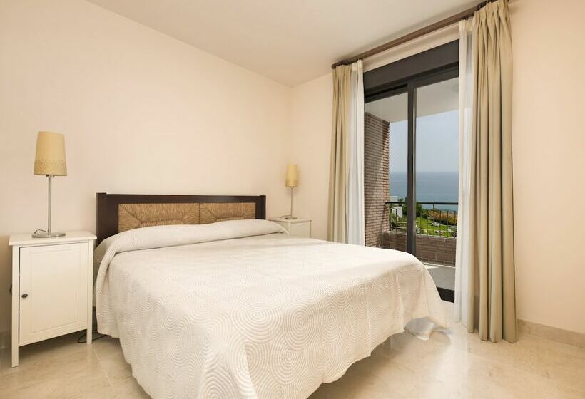 2 Schlafzimmer Comfort Apartment, Olée Nerja Holiday Rentals By Fuerte Group