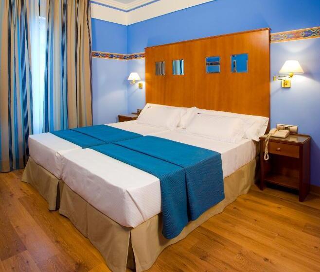 سوئیت 2 خوابه, Suites Gran Via 44