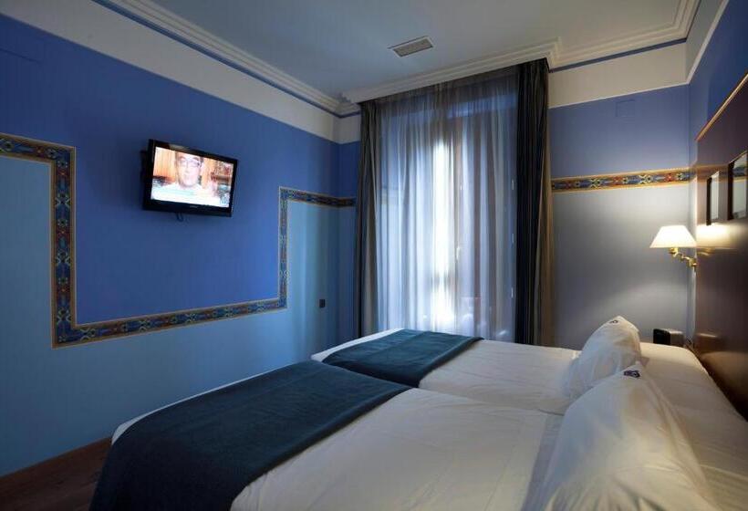 Suite met 2 Slaapkamers, Suites Gran Via 44