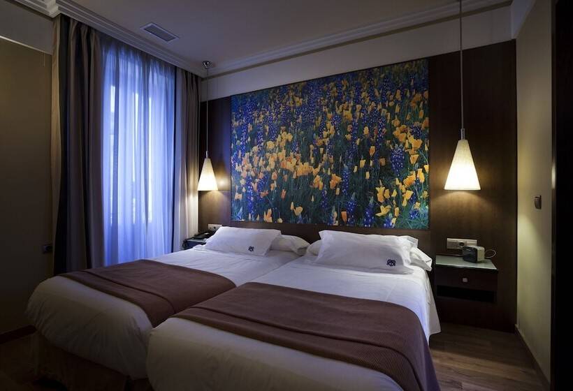 Suite, Suites Gran Via 44