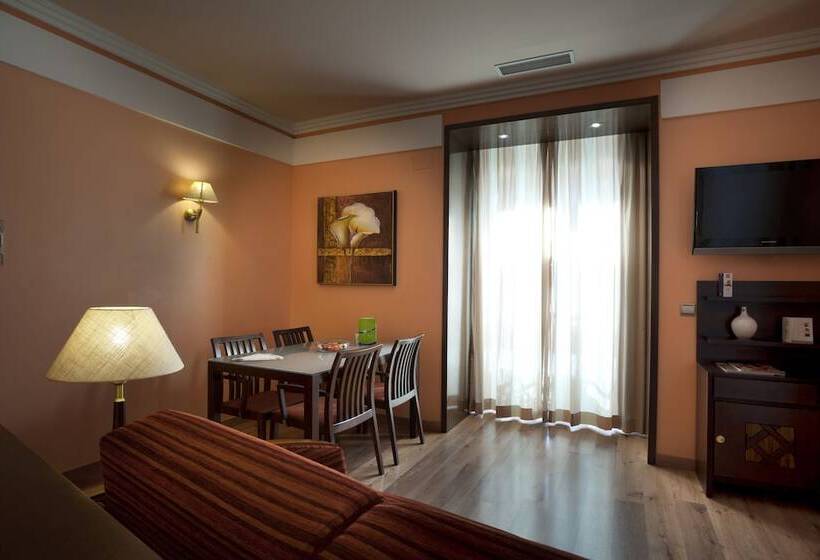 Suite, Suites Gran Via 44