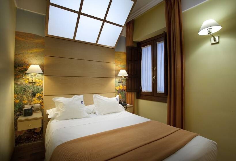 Suite, Suites Gran Via 44