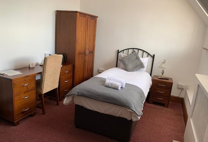 اتاق استاندارد یک نفره, The Bull Hotel
