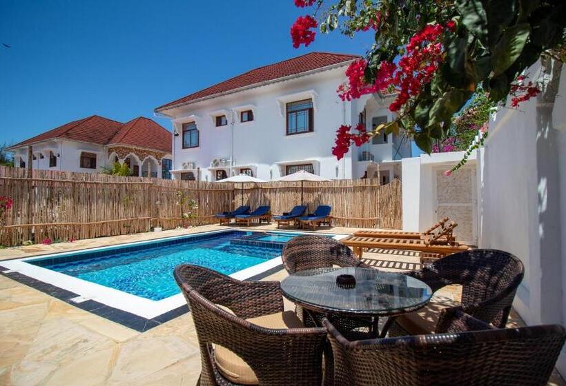 ویلای یک اتاق خوابه با استخر شنا, Sunny Palms Beach Bungalows