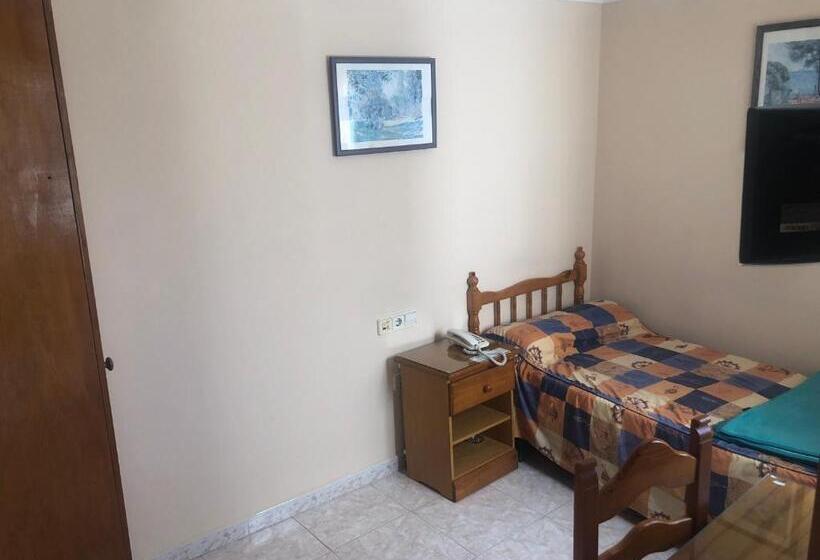 اتاق استاندارد یک نفره, Hostal Algeciras