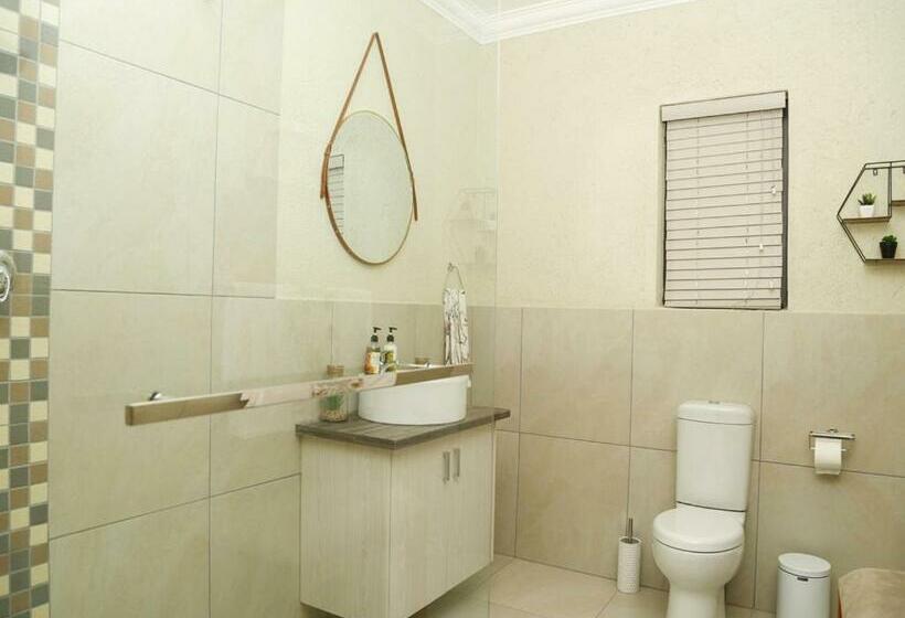 اتاق استاندارد, Pumbaa Wildlife Park & Accommodation