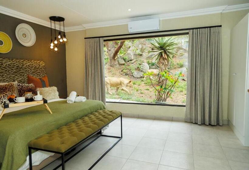 اتاق سوپریور با تخت بزرگ, Pumbaa Wildlife Park & Accommodation