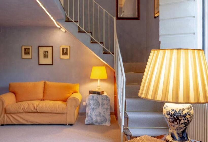 سوییت لوکس, Borgo Studiati Residenza D Epoca