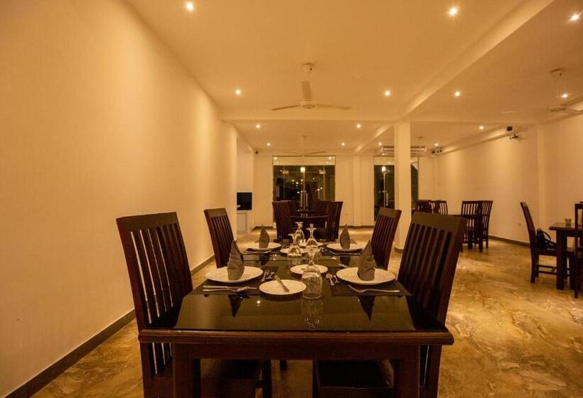 اتاق استاندارد سه نفره, Olu Villa Resort