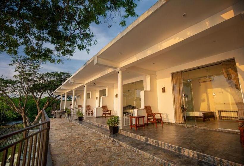 اتاق خانوادگی, Olu Villa Resort