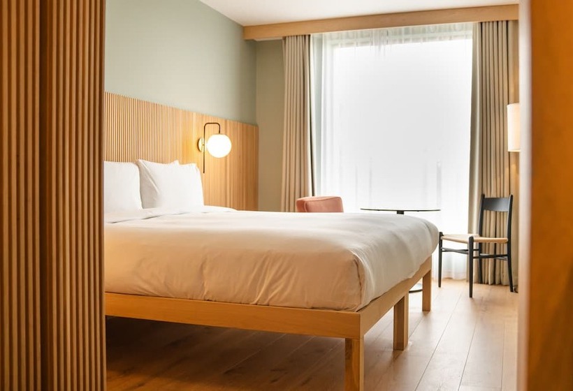 اتاق استاندارد برای معلولان, Mollie's Motel & Diner Bristol