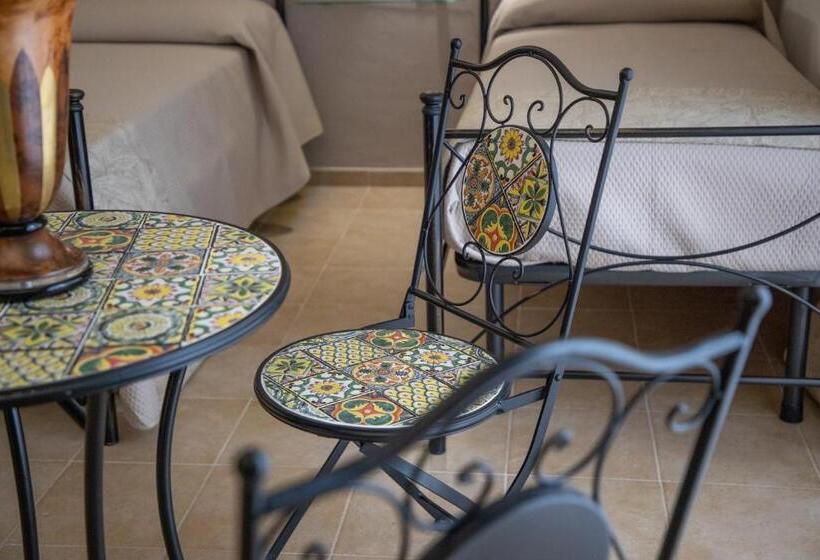 ４ベッドルームクラシックタイプ, B&b Palazzo Loreto