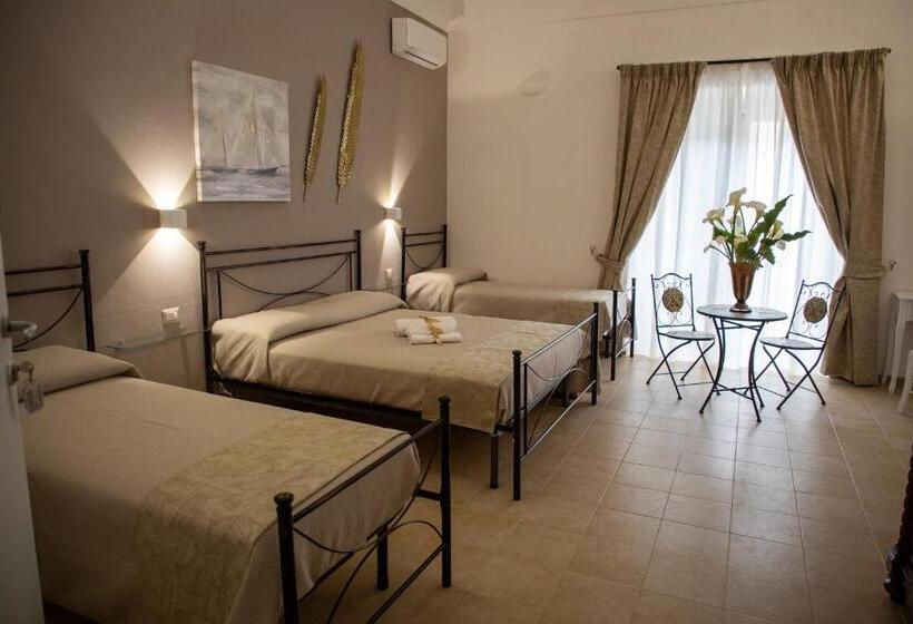 ４ベッドルームクラシックタイプ, B&b Palazzo Loreto