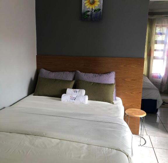 اتاق خانوادگی, Homey Guesthouse