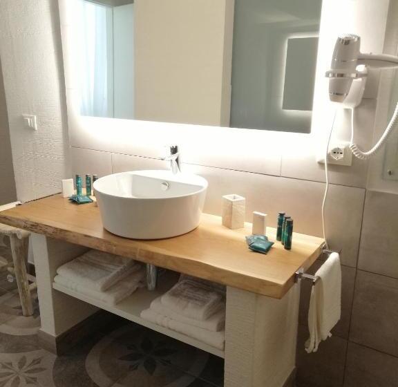 اتاق لوکس چهار تخته, 7palazzi