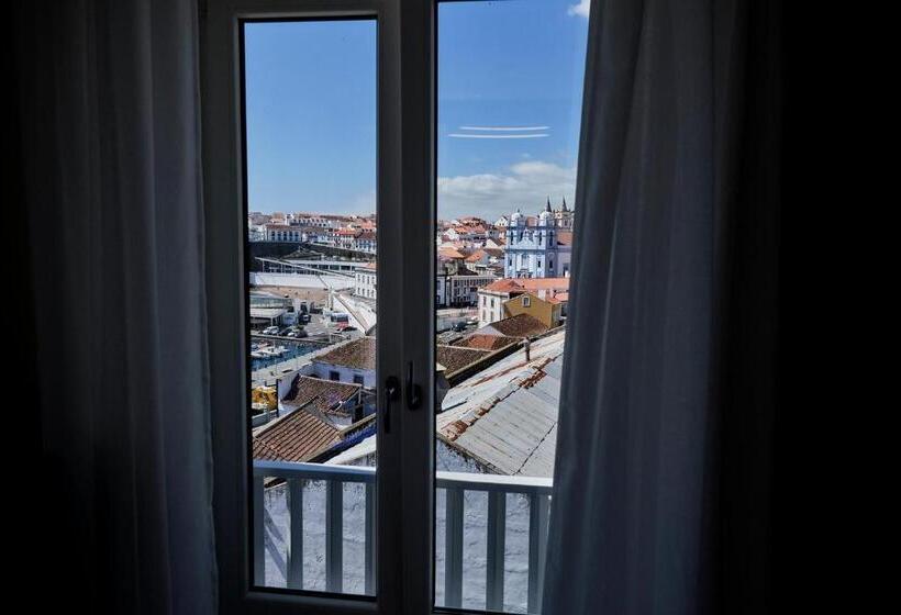 발코니 디럭스 룸, Mid Atlantic Boutique Hostel