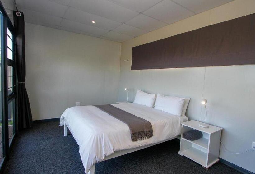 اتاق استاندارد, Sleepover Kmia