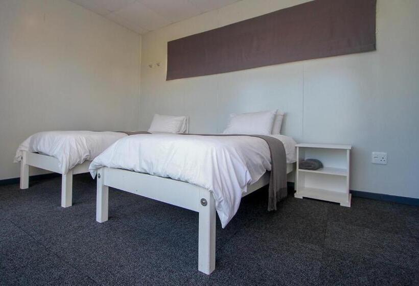 اتاق استاندارد, Sleepover Kmia