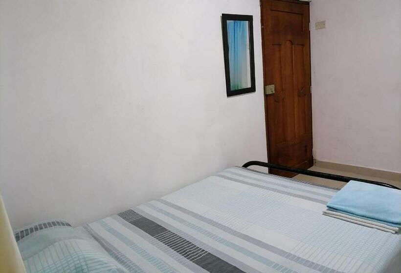 اتاق اکونومی, Casa El Prado Hostal