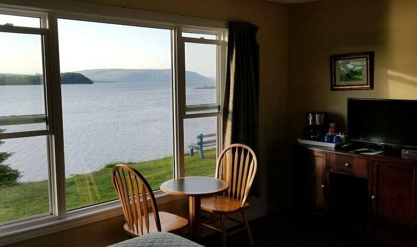اتاق استاندارد با تخت دوبل و چشم‌انداز دریا, St Ann S Motel & Cottage