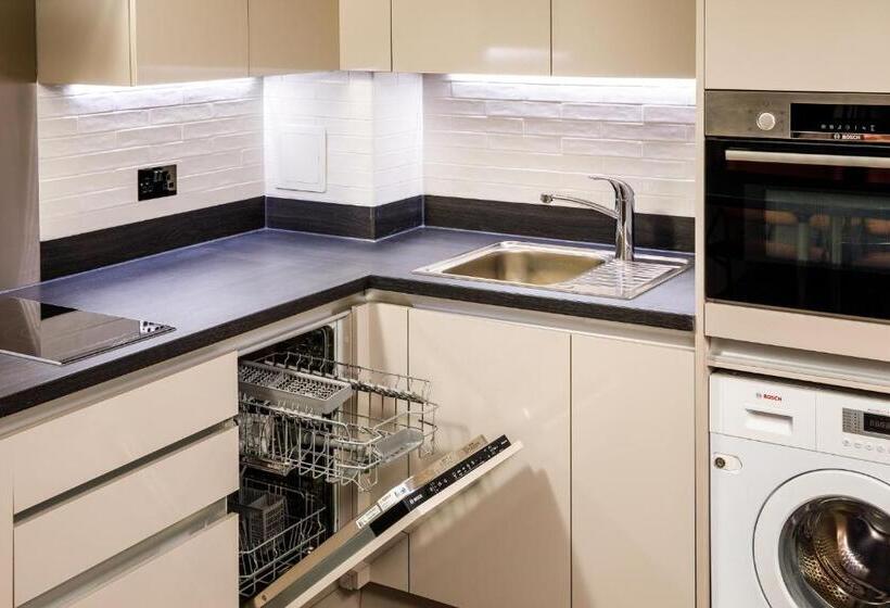 استودیوی استاندارد, Aparthotel Adagio London Sutton Point