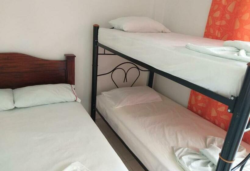 Economy Quadruple Room, Dunary