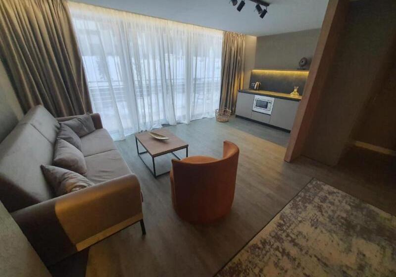 سوییت جونیور لوکس, Elexus Apartments Poiana Brasov