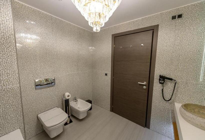 سوییت جونیور لوکس, Elexus Apartments Poiana Brasov