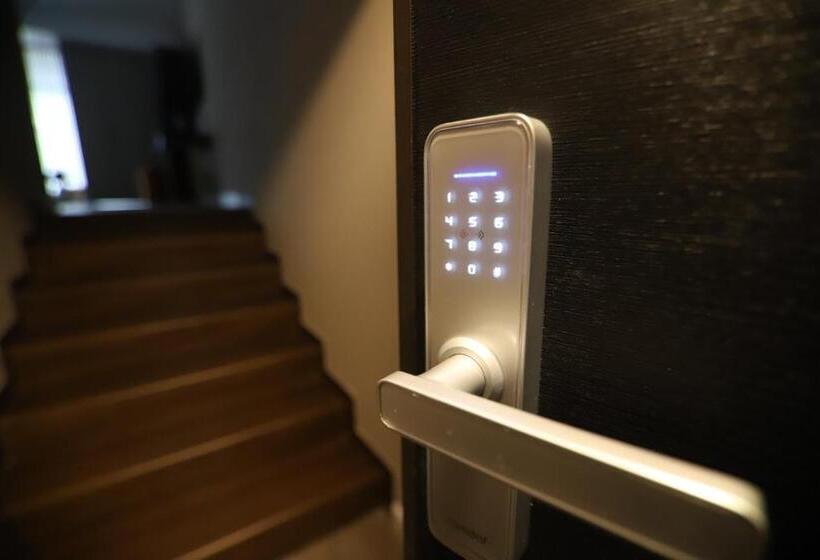سوئیت رویال, Elexus Apartments Poiana Brasov