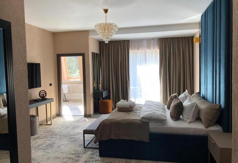 Deluxe Room Mountain View, Elexus Apartments Poiana Brasov