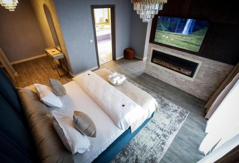 Deluxe Room Mountain View, Elexus Apartments Poiana Brasov
