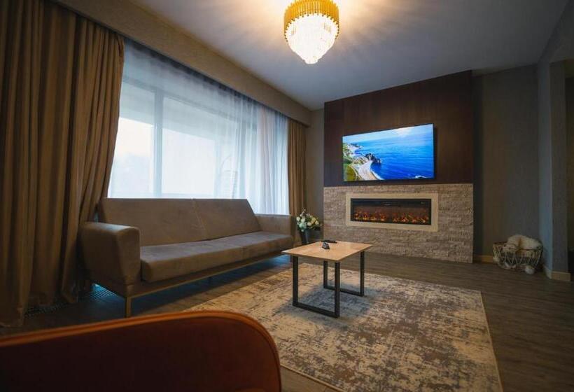 سوییت جونیور لوکس, Elexus Apartments Poiana Brasov