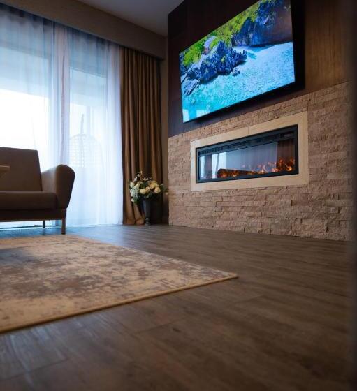 سوییت جونیور لوکس, Elexus Apartments Poiana Brasov
