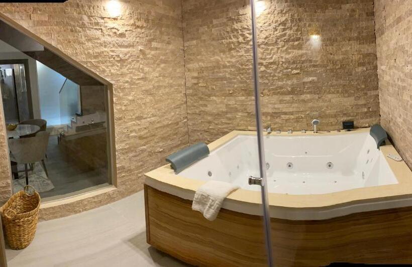 1 Bedroom Penthouse Apartment, Elexus Apartments Poiana Brasov