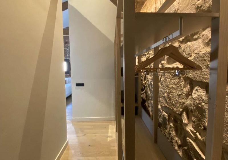 سوئیت جونیور با تخت بزرگ, Sofraga Palacio