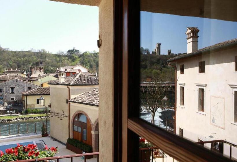 سوییت جونیور, Corte Regia Relais & Spa
