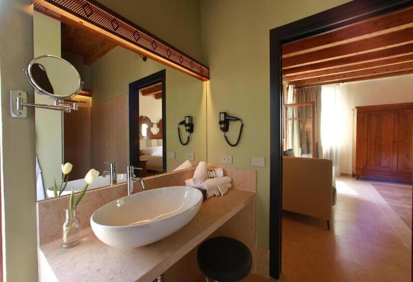 سوئیت با چشم‌انداز رودخانه, Corte Regia Relais & Spa