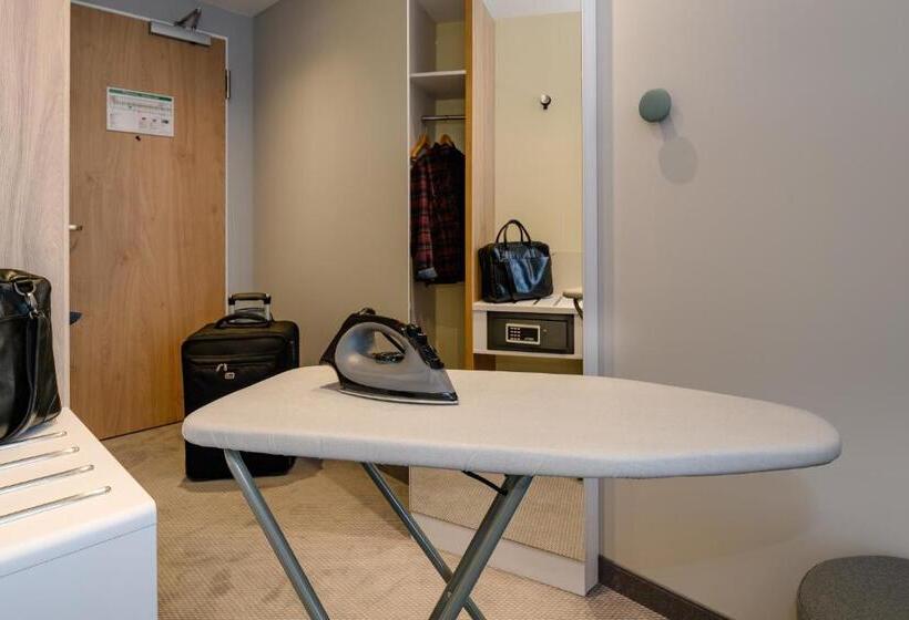 اتاق استاندارد برای معلولان, Holiday Inn Express   Fulda, An Ihg