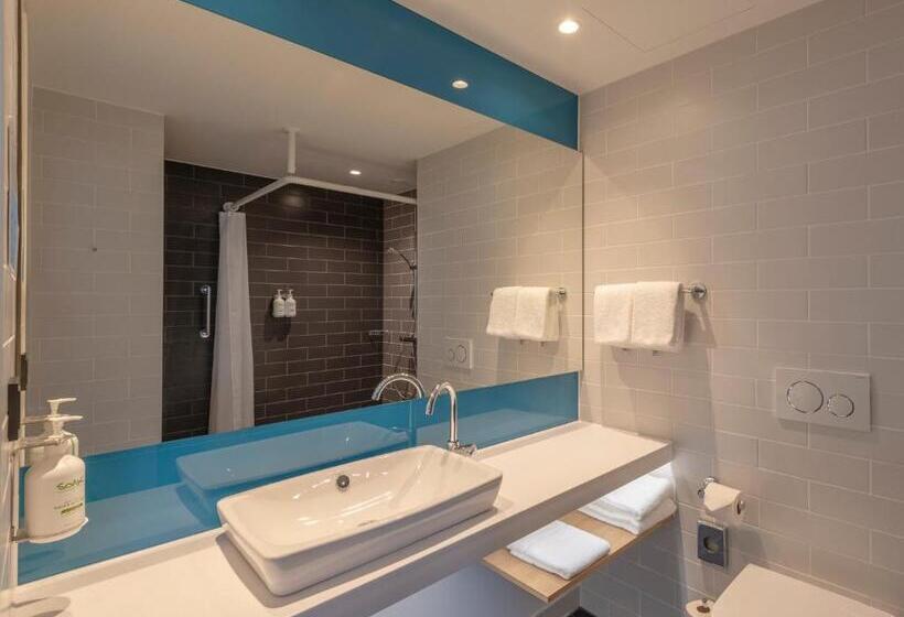 اتاق استاندارد, Holiday Inn Express Düsseldorf   Hauptbahnhof, An Ihg
