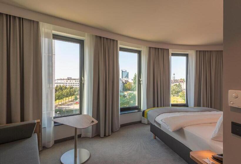 اتاق استاندارد, Holiday Inn Express Düsseldorf   Hauptbahnhof, An Ihg