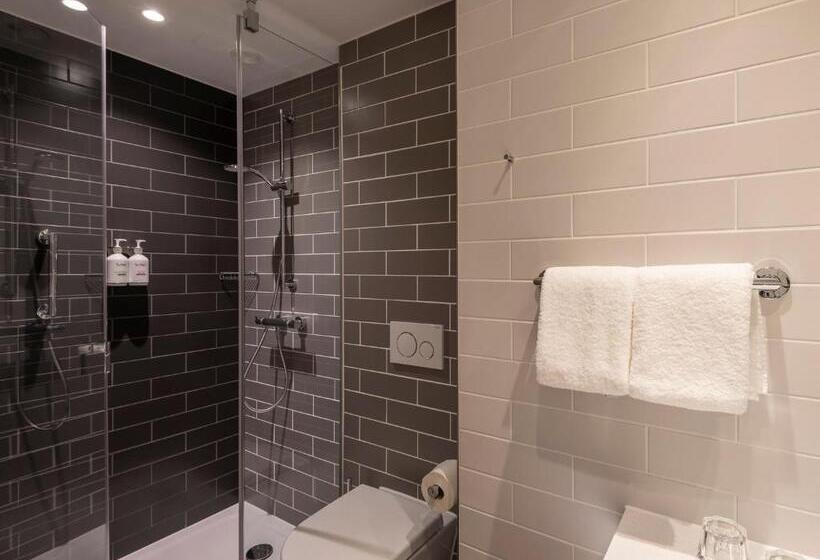 اتاق استاندارد, Holiday Inn Express Düsseldorf   Hauptbahnhof, An Ihg