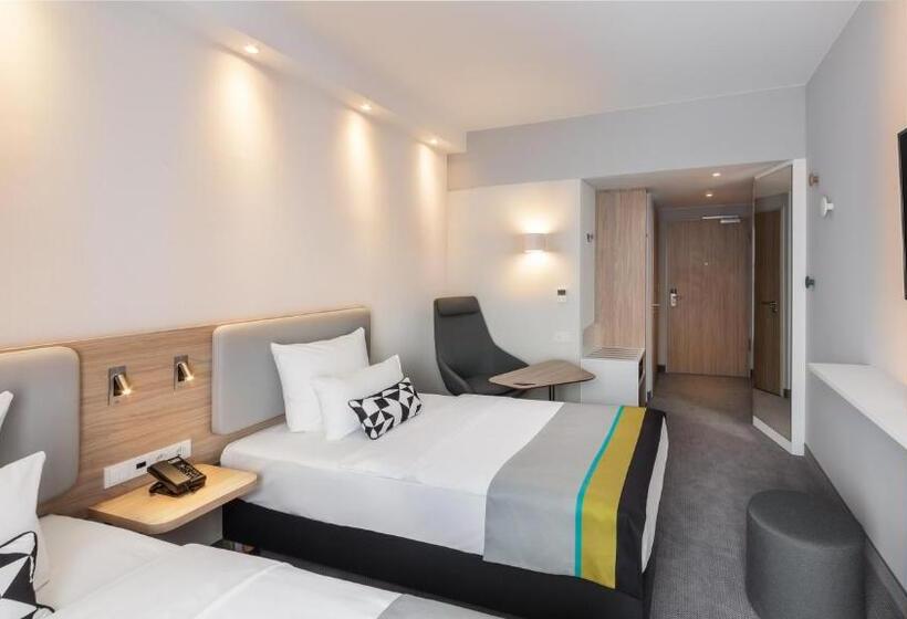 اتاق استاندارد, Holiday Inn Express Düsseldorf   Hauptbahnhof, An Ihg