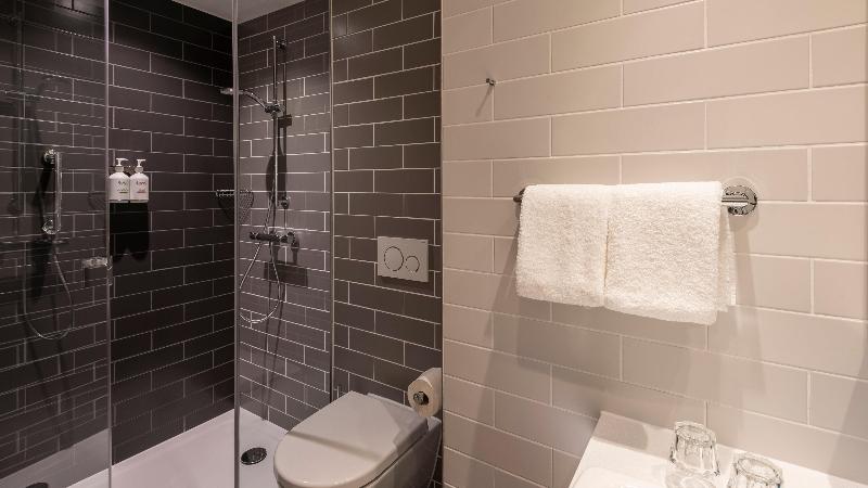 اتاق استاندارد, Holiday Inn Express Düsseldorf   Hauptbahnhof, An Ihg