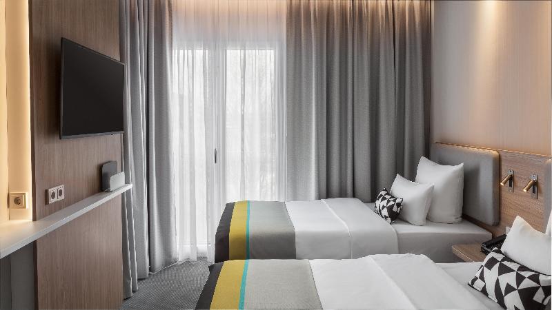 اتاق استاندارد, Holiday Inn Express Düsseldorf   Hauptbahnhof, An Ihg