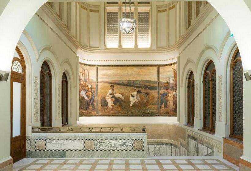 سوئیت جونیور با تخت بزرگ, The Marmorosch Bucharest, Autograph Collection